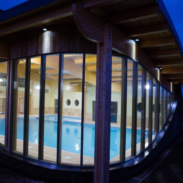 https://bulmerleisure.co.uk/wp-content/uploads/2016/12/Silver-Bay-Spa-and-Leisure-Complex-View-from-the-Outside-3-640x640.jpg